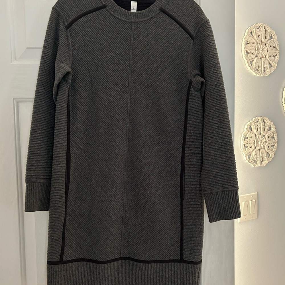 Lululemon Dark Gray Knit Dress with Black Trim and removable collar